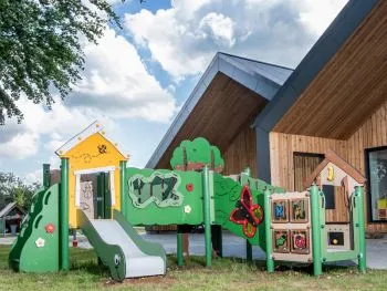 Miniplay Filippa U3 play system mounted on lawn